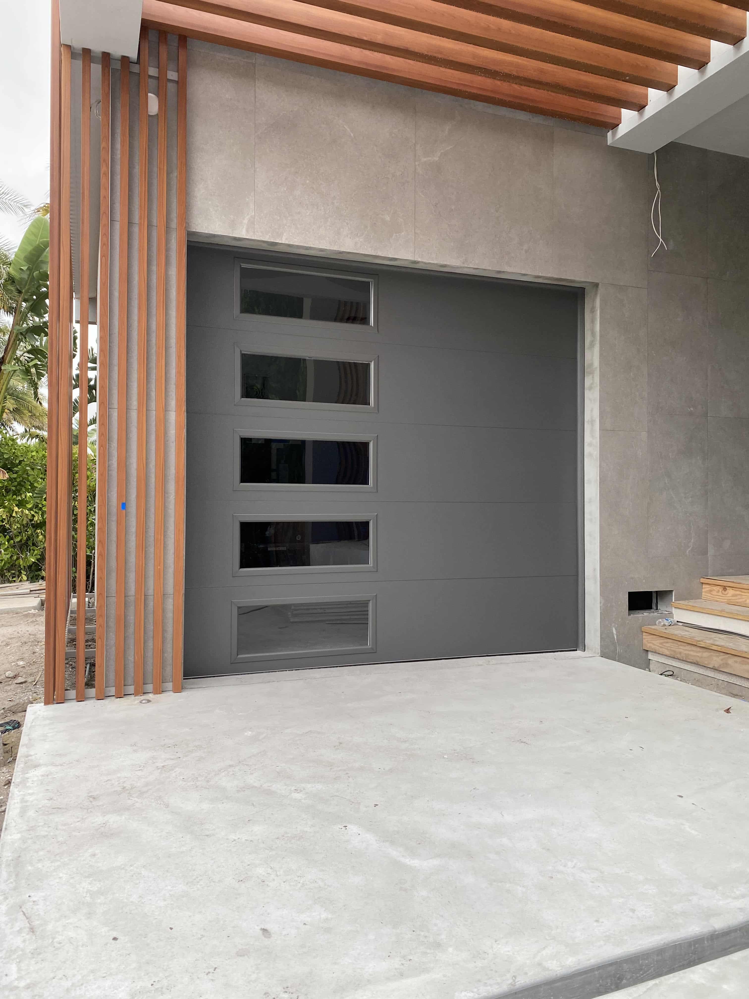 CHARCOAL STUCCO